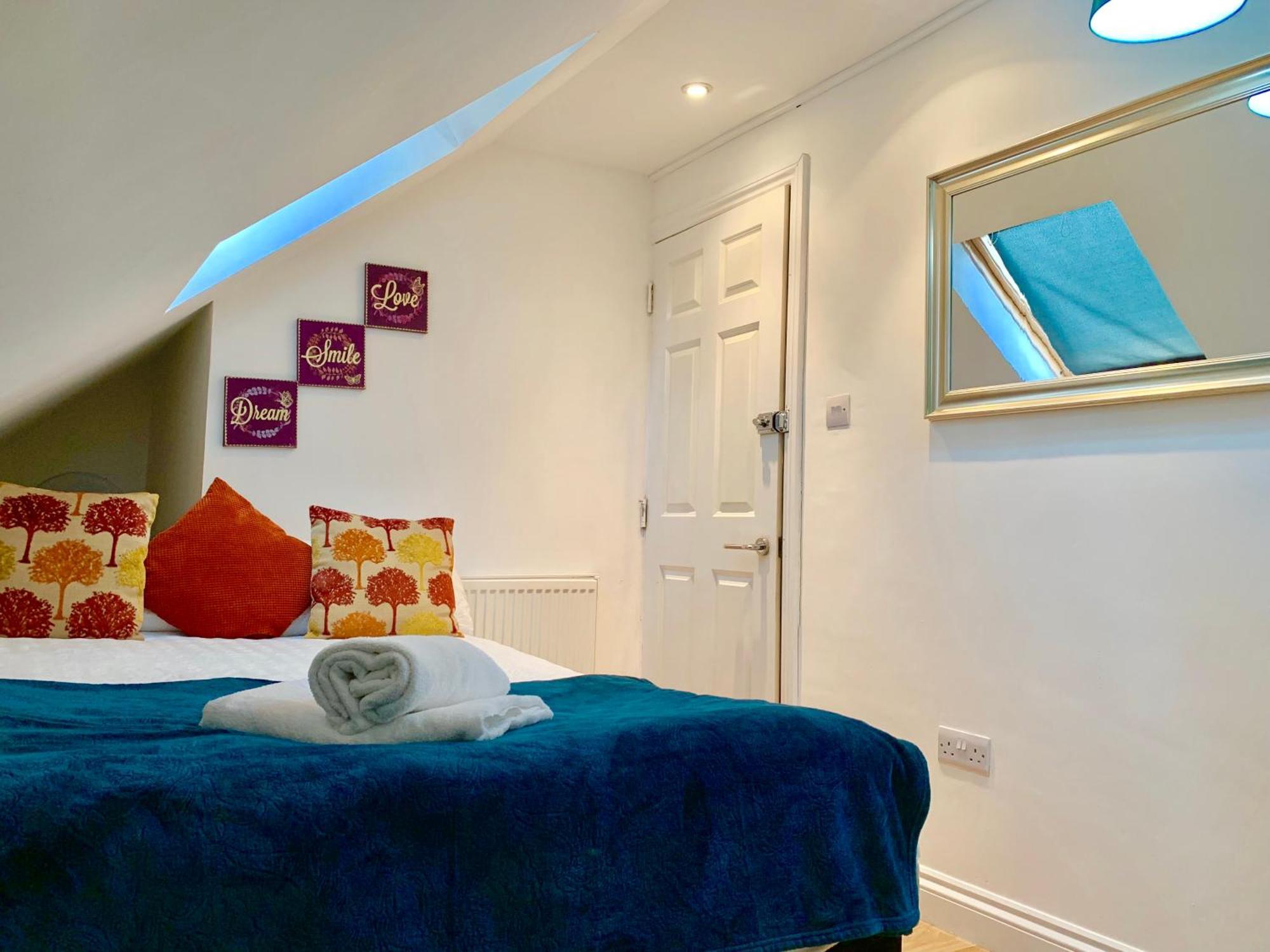 1 Bed Apartment,Recep,Kitchen,Bath Ilford Exteriör bild