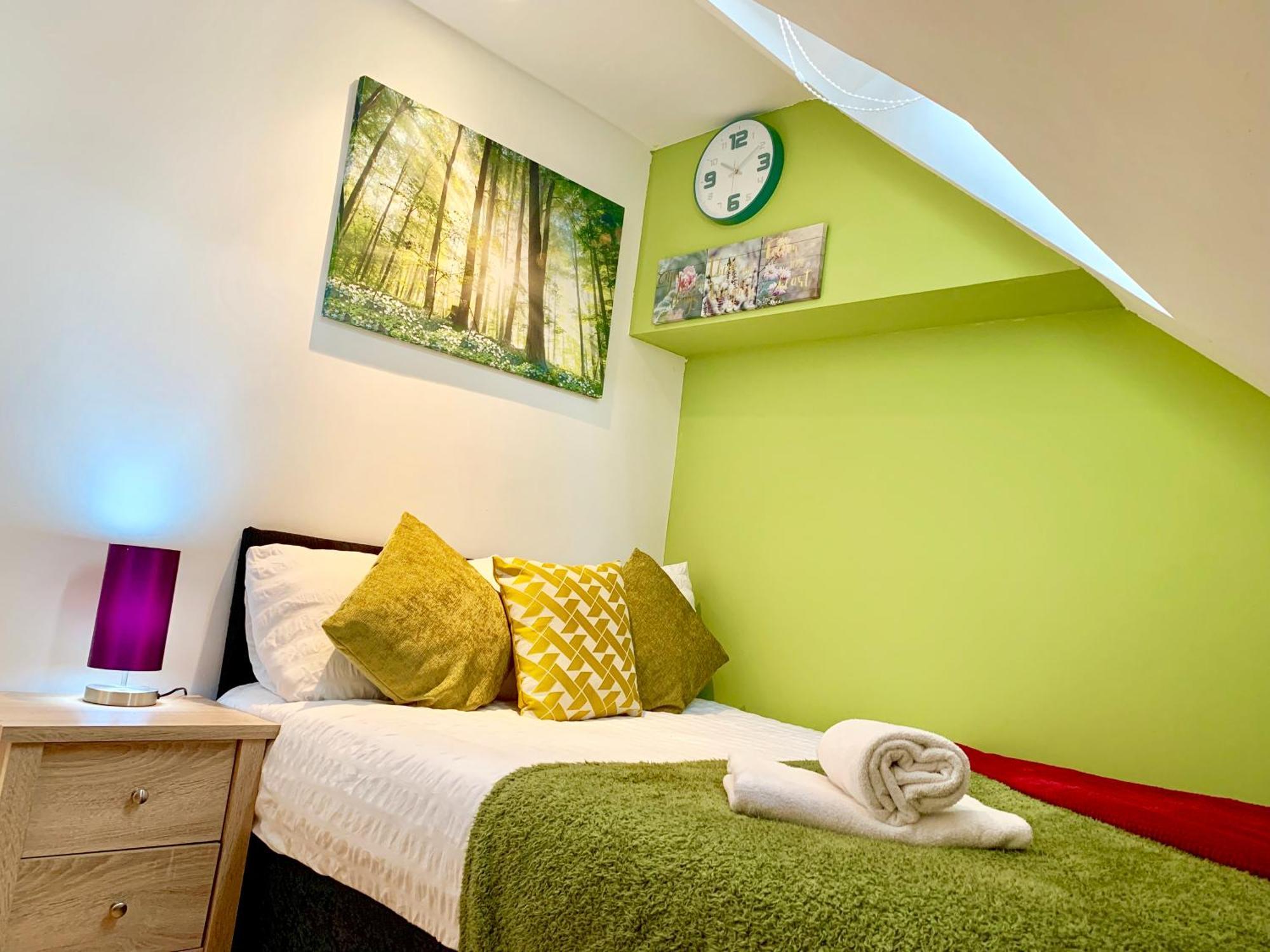 1 Bed Apartment,Recep,Kitchen,Bath Ilford Exteriör bild